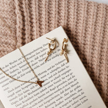 Initial necklace