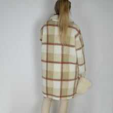 Dolly Teddy Mantel