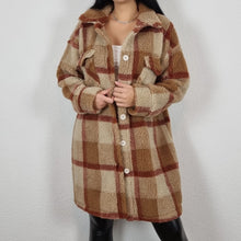 Dolly Teddy Mantel